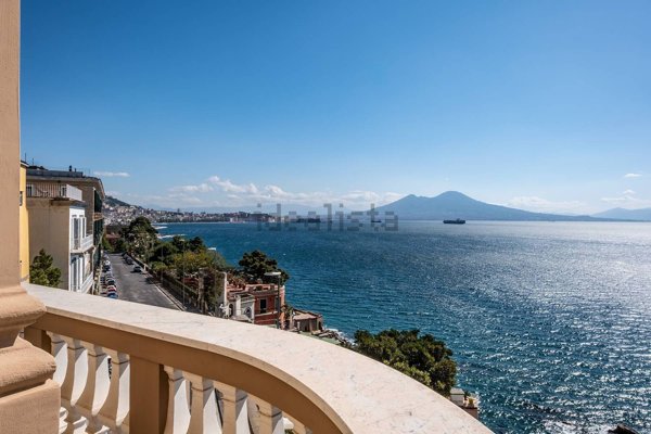 appartamento in vendita a Napoli in zona Posillipo