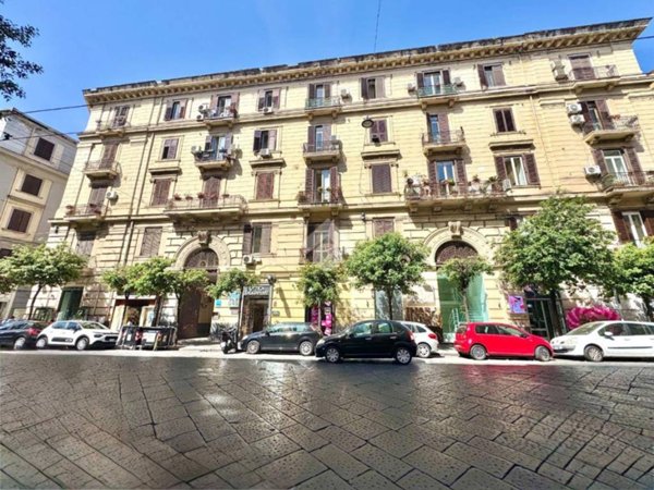 appartamento in vendita a Napoli in zona Pendino / San Giuseppe