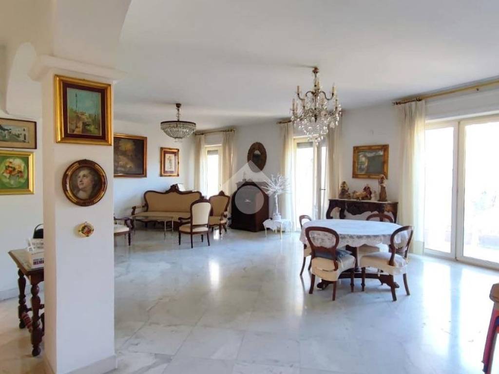 appartamento in vendita a Napoli