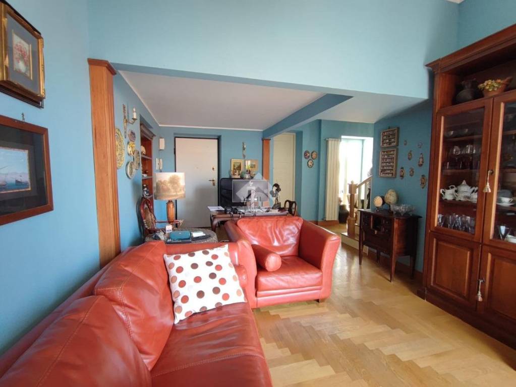 appartamento in vendita a Napoli