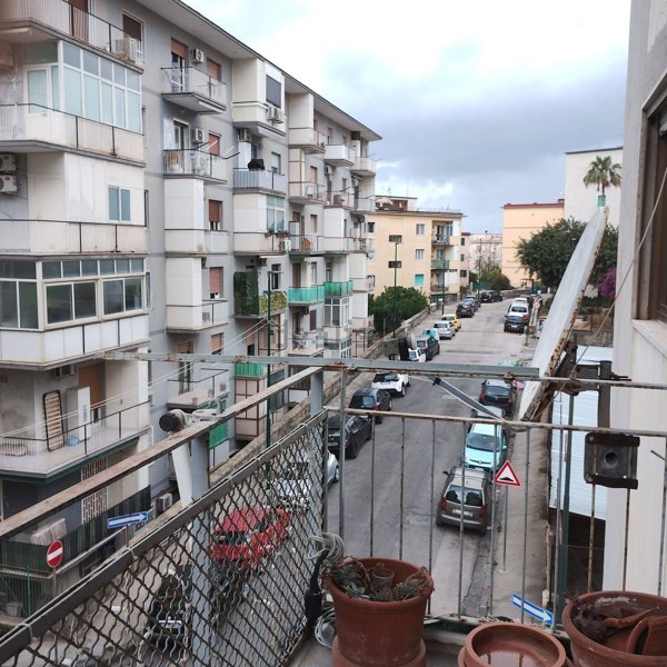 appartamento in vendita a Napoli in zona Bagnoli