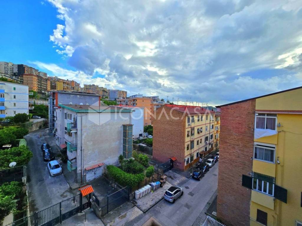 appartamento in vendita a Napoli in zona Soccavo