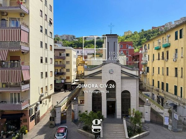 appartamento in vendita a Napoli in zona Fuorigrotta