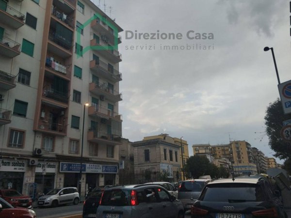 appartamento in vendita a Napoli in zona Vicaria