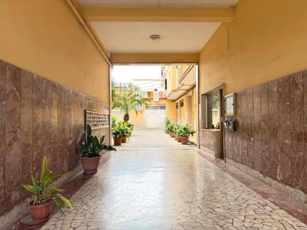 appartamento in vendita a Napoli in zona Secondigliano