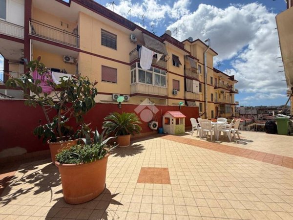 appartamento in vendita a Napoli in zona Secondigliano