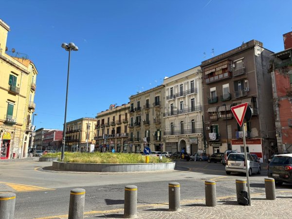 appartamento in vendita a Napoli in zona San Giovanni a Teduccio
