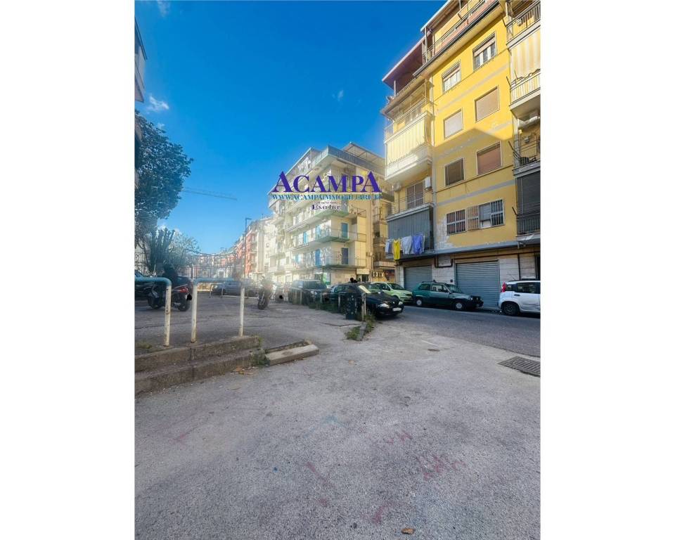 appartamento in vendita a Napoli in zona Secondigliano