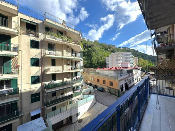 appartamento in vendita a Napoli in zona Fuorigrotta