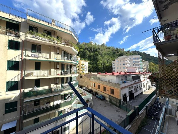 appartamento in vendita a Napoli in zona Fuorigrotta