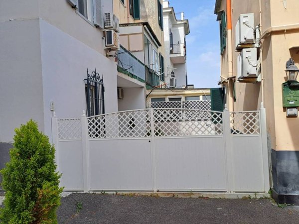 appartamento in vendita a Napoli in zona Posillipo