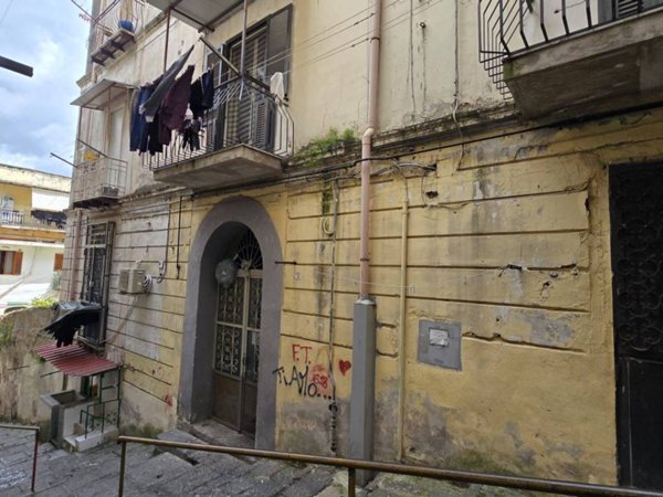 appartamento in vendita a Napoli