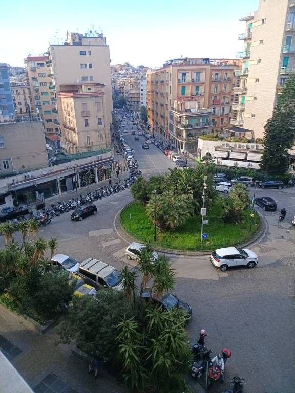 appartamento in vendita a Napoli in zona Vomero