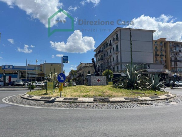 appartamento in vendita a Napoli in zona Barra