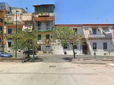 appartamento in vendita a Napoli in zona Piscinola