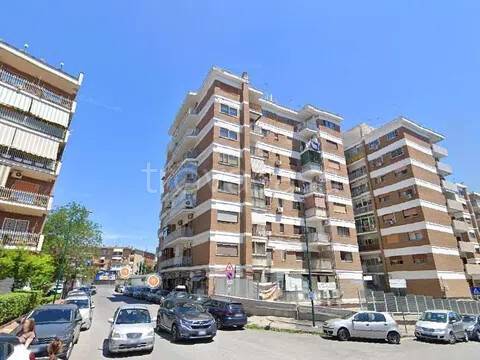 appartamento in vendita a Napoli in zona Fuorigrotta