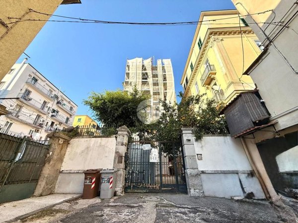 appartamento in vendita a Napoli in zona Bagnoli
