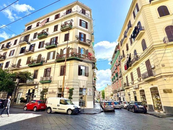 appartamento in vendita a Napoli