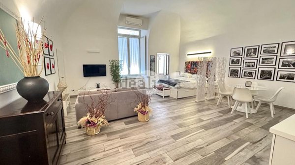 appartamento in vendita a Napoli in zona San Lorenzo