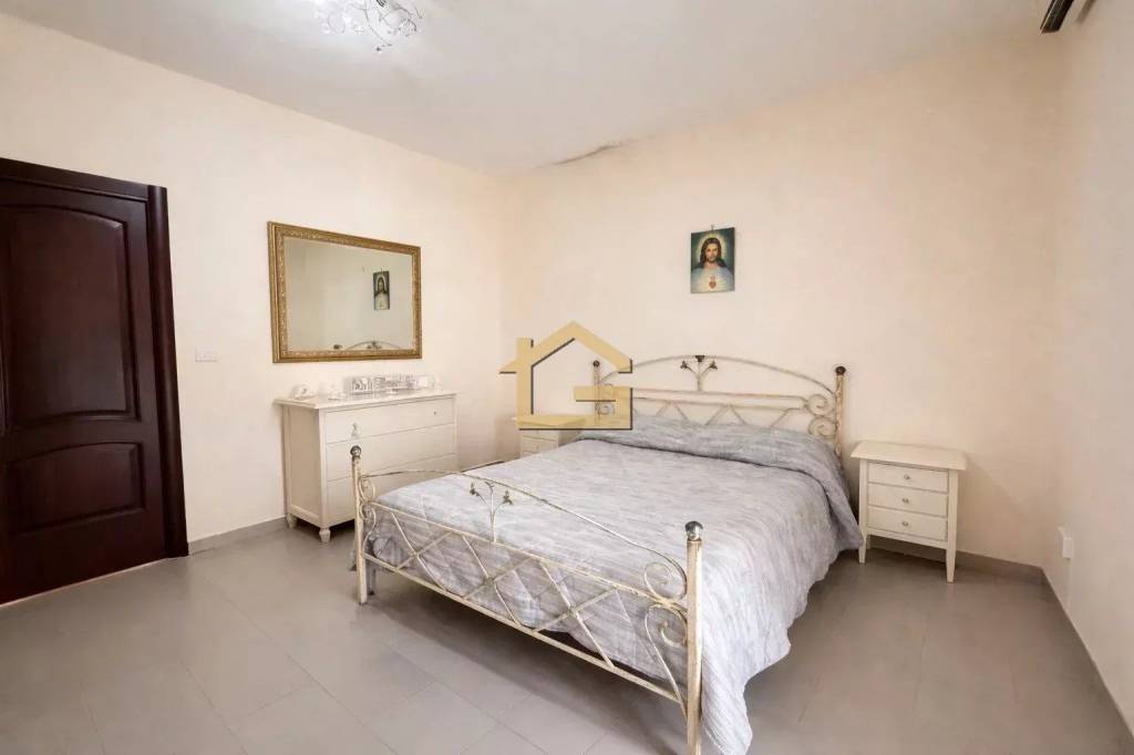 appartamento in vendita a Napoli in zona Miano