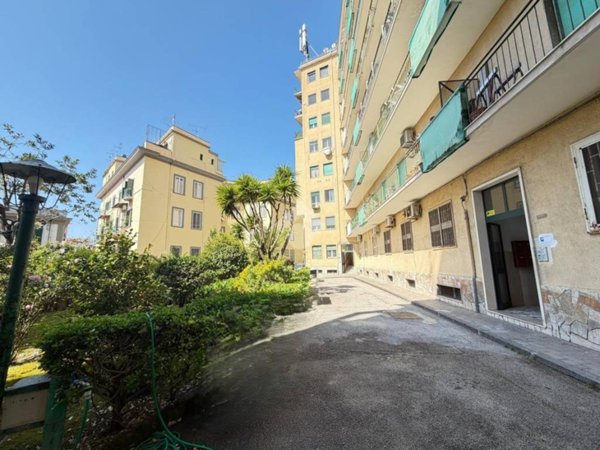 appartamento in vendita a Napoli in zona Arenella
