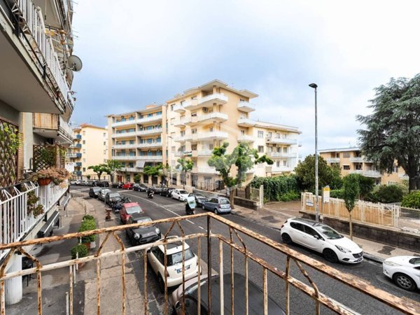 appartamento in vendita a Napoli in zona Arenella