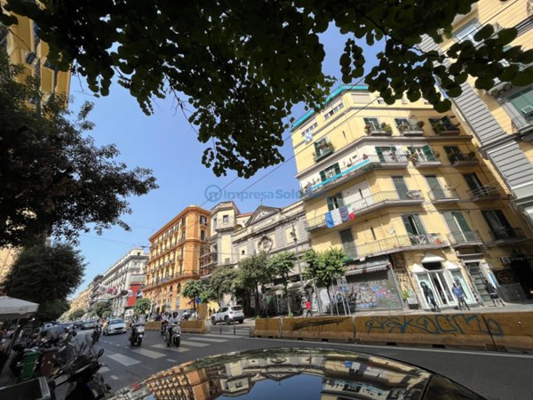 appartamento in vendita a Napoli in zona Pendino / San Giuseppe