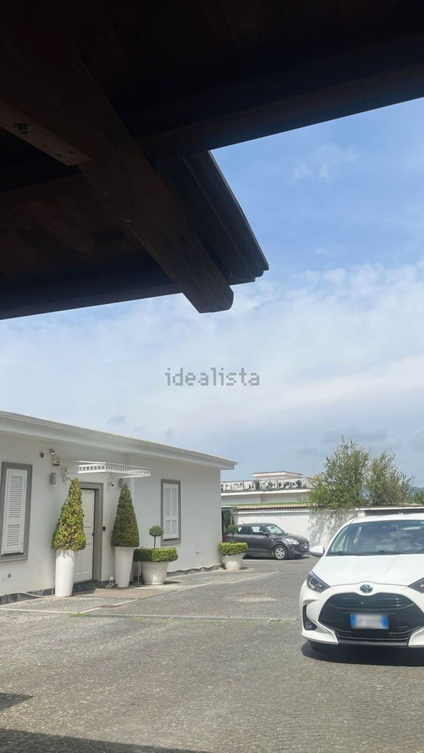 appartamento in vendita a Napoli in zona Posillipo