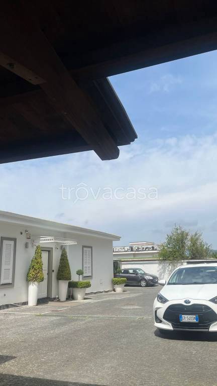 appartamento in vendita a Napoli in zona Posillipo