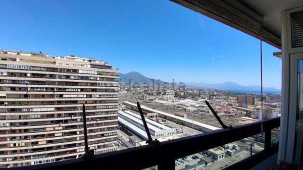 appartamento in vendita a Napoli
