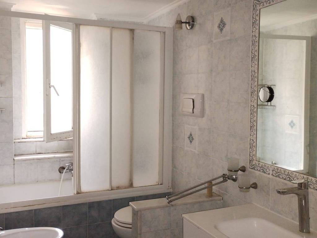 appartamento in vendita a Napoli in zona Bagnoli