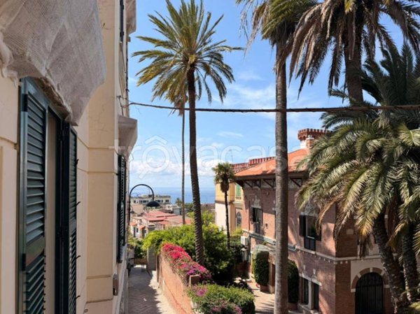 appartamento in vendita a Napoli in zona Posillipo