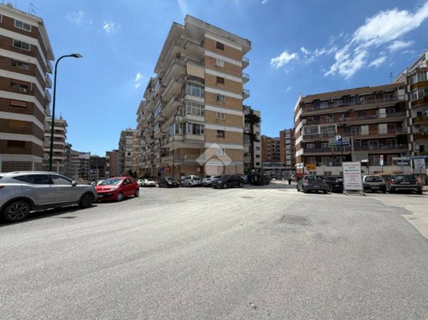 appartamento in vendita a Napoli in zona Bagnoli