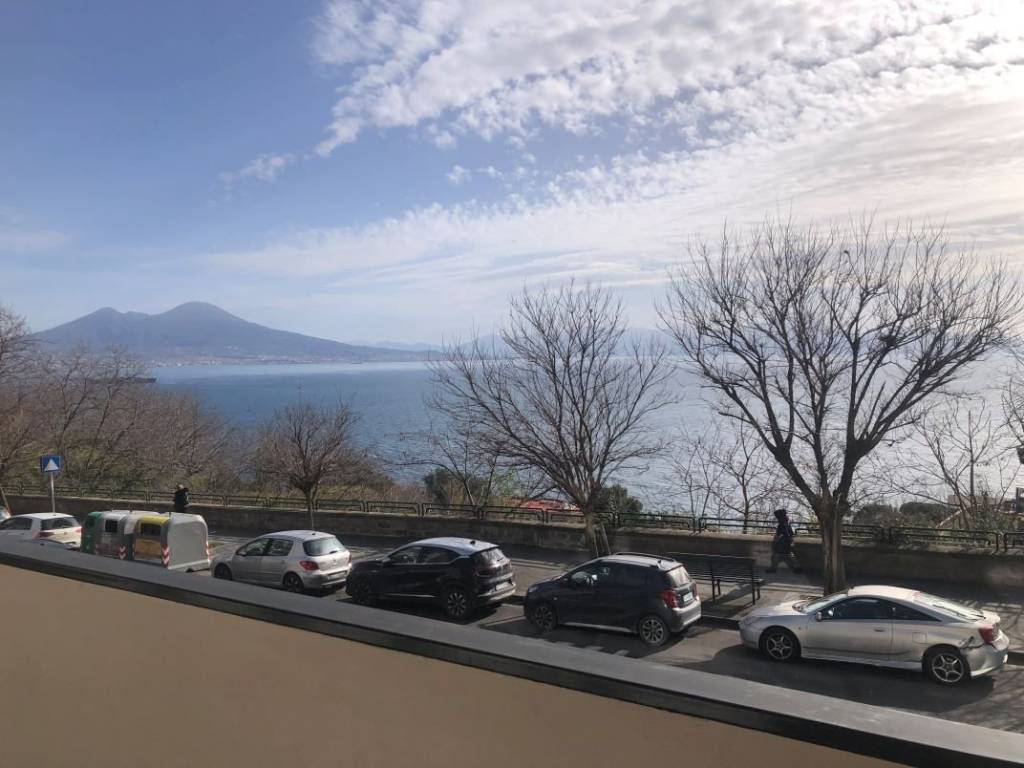 appartamento in vendita a Napoli in zona Posillipo