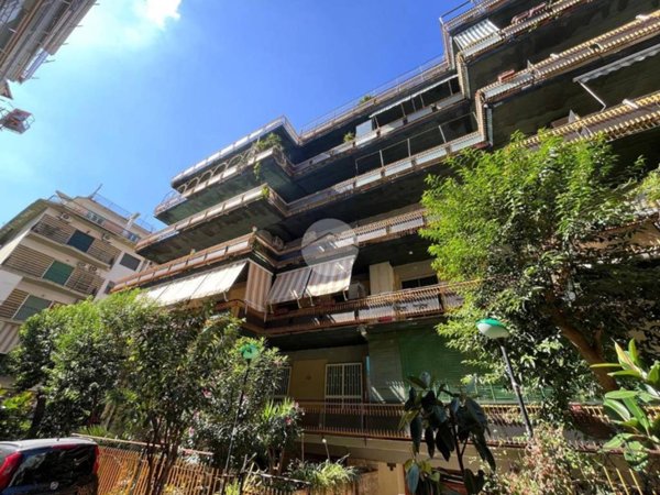 appartamento in vendita a Napoli in zona Stella