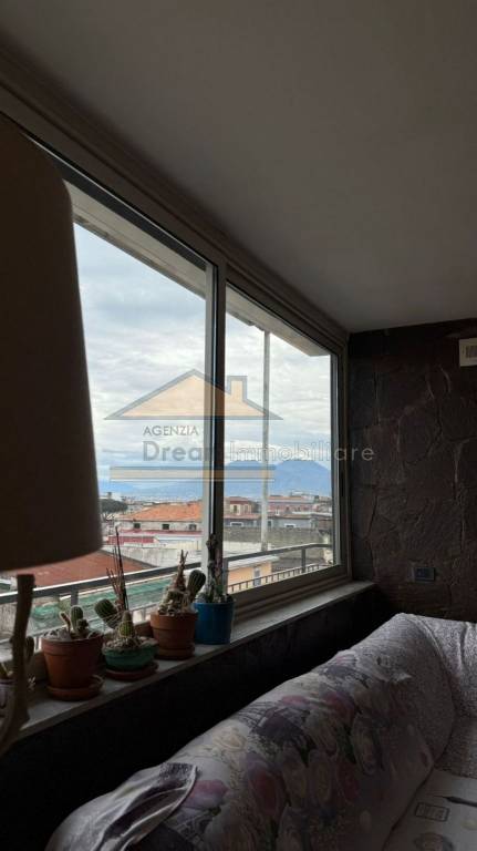 appartamento in vendita a Napoli in zona Secondigliano