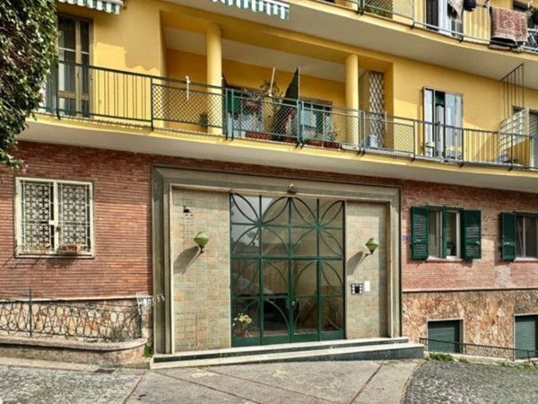 appartamento in vendita a Napoli in zona Vomero