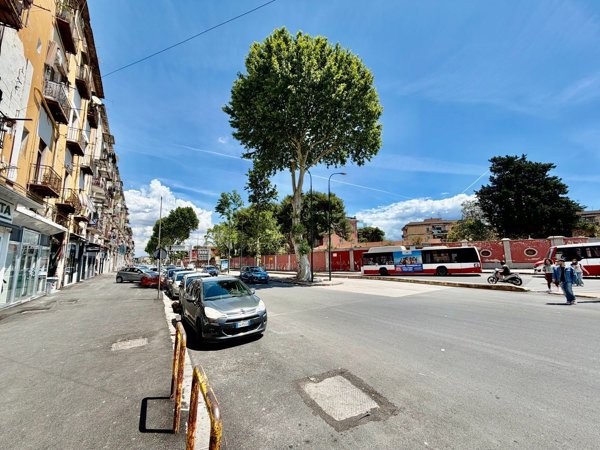 appartamento in vendita a Napoli in zona Secondigliano