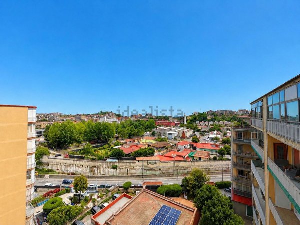 appartamento in vendita a Napoli in zona Pianura