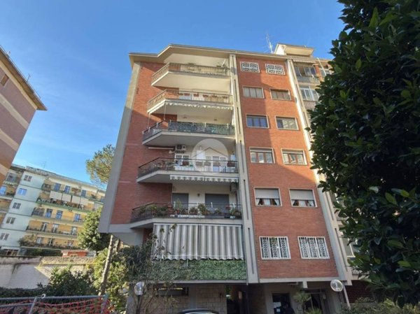 appartamento in vendita a Napoli in zona Capodimonte / Colli Aminei