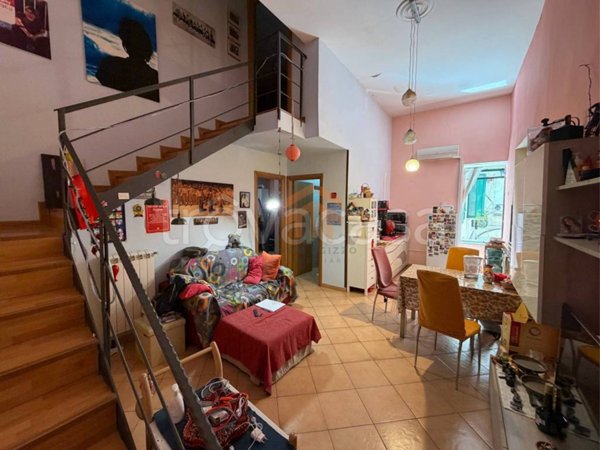 appartamento in vendita a Napoli in zona Centro Antico