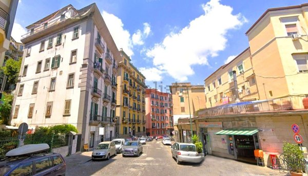 appartamento in vendita a Napoli in zona Arenella