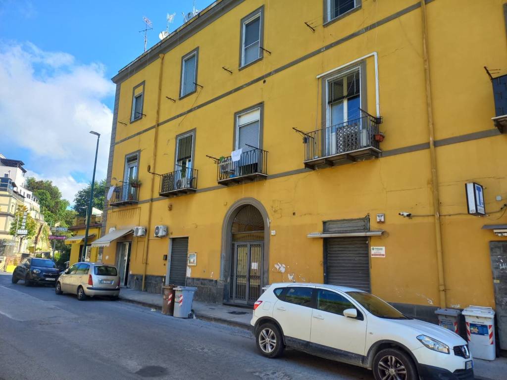 appartamento in vendita a Napoli in zona Bagnoli