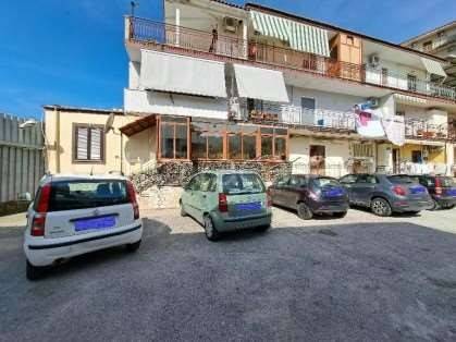 appartamento in vendita a Napoli in zona Pianura