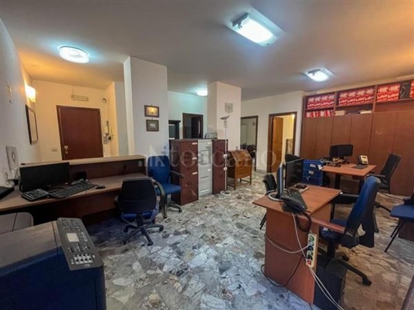 appartamento in vendita a Napoli in zona Mercato