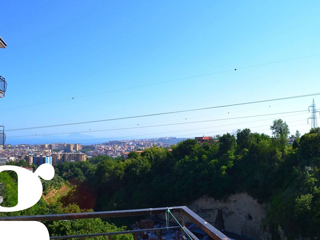 appartamento in vendita a Napoli in zona Camaldoli