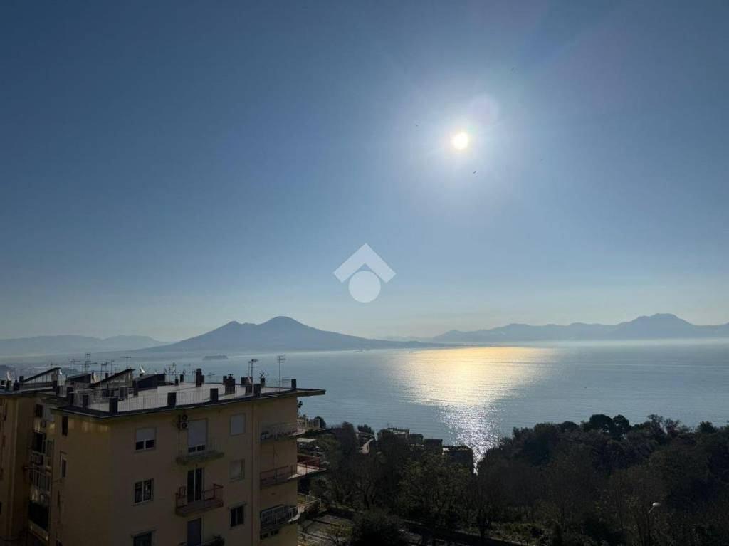 appartamento in vendita a Napoli in zona Posillipo