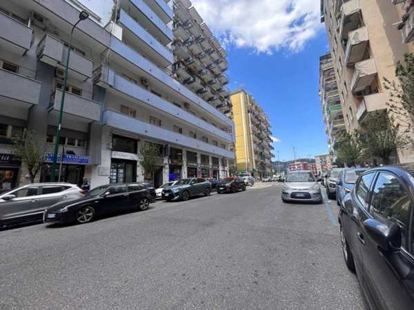 appartamento in vendita a Napoli in zona Arenella