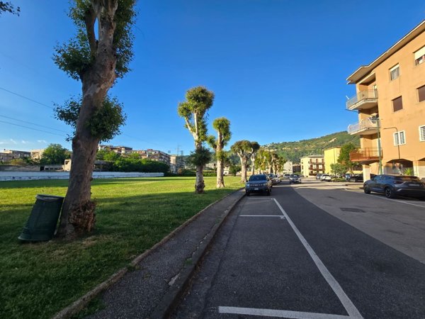 appartamento in vendita a Napoli in zona Pianura
