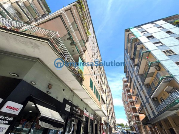 negozio in vendita a Napoli